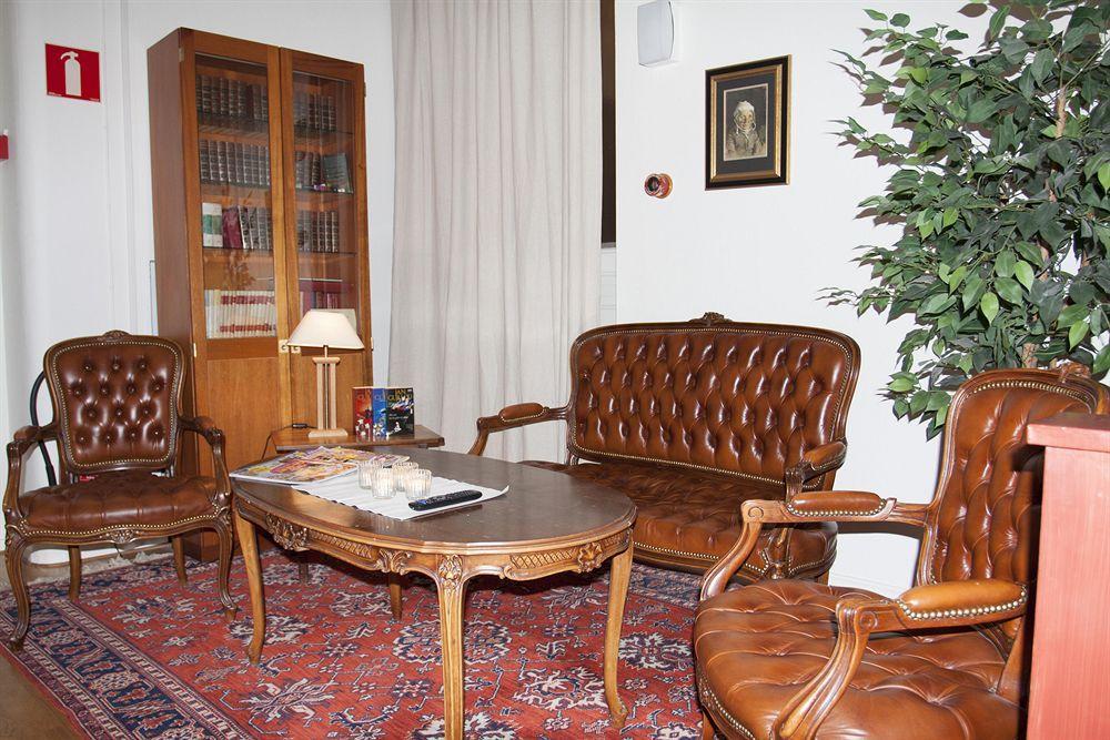 Hotell Goeta Όρεμπρο Εξωτερικό φωτογραφία