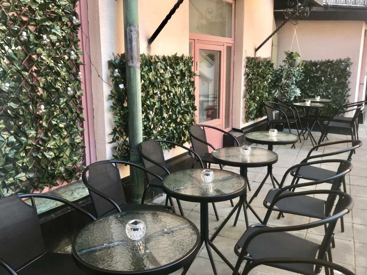 Hotell Goeta Όρεμπρο Εξωτερικό φωτογραφία