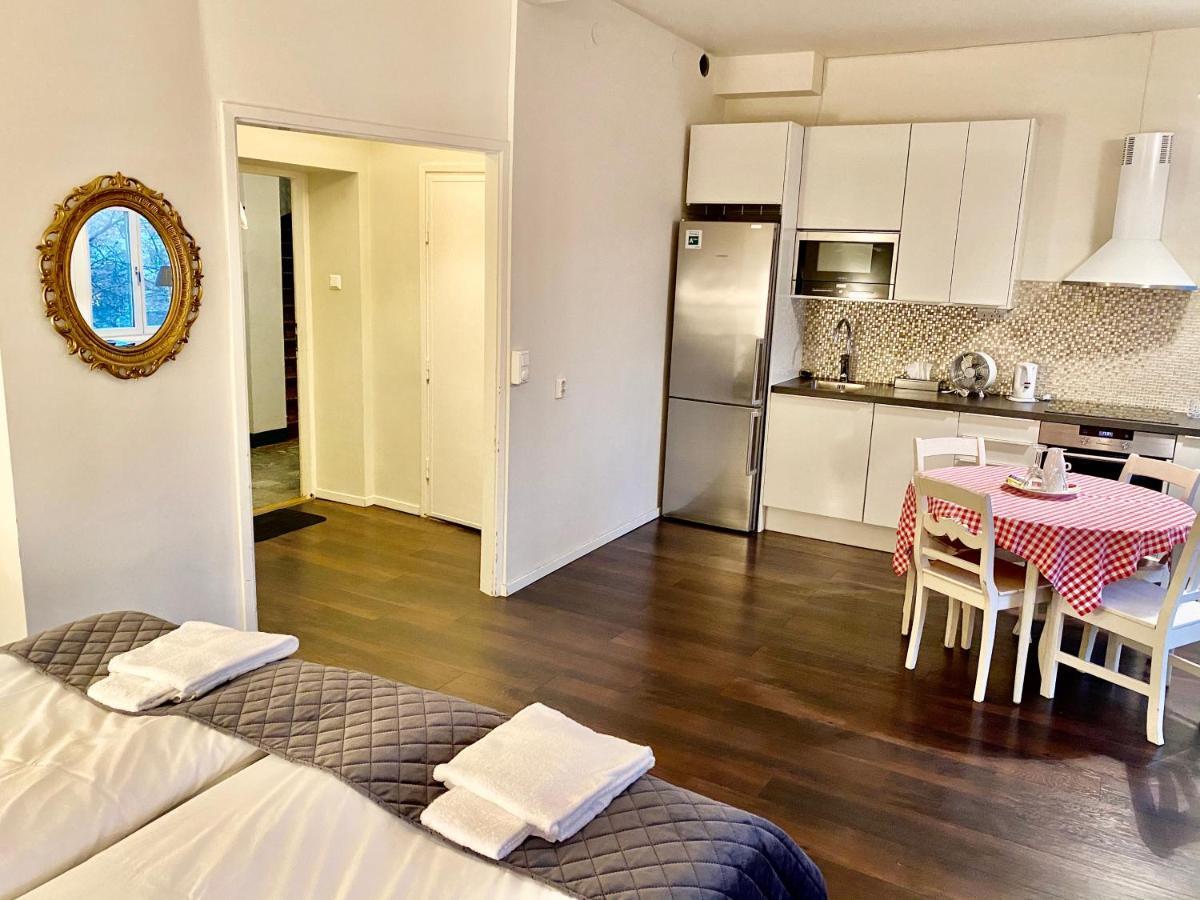 Hotell Goeta Όρεμπρο Εξωτερικό φωτογραφία
